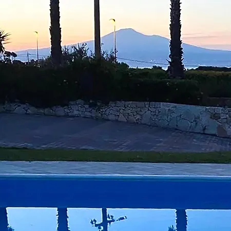 Holiday home 5 Bedroom Gorgeous In Brucoli