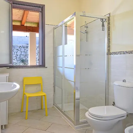5 Bedroom Gorgeous In Brucoli