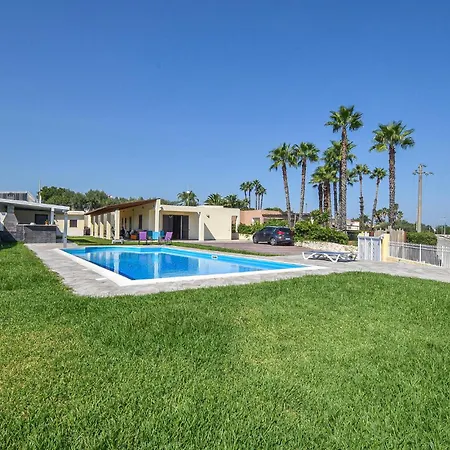 5 Bedroom Gorgeous In Brucoli